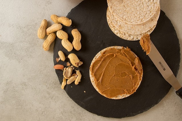 best food to catch mice is peanut butter