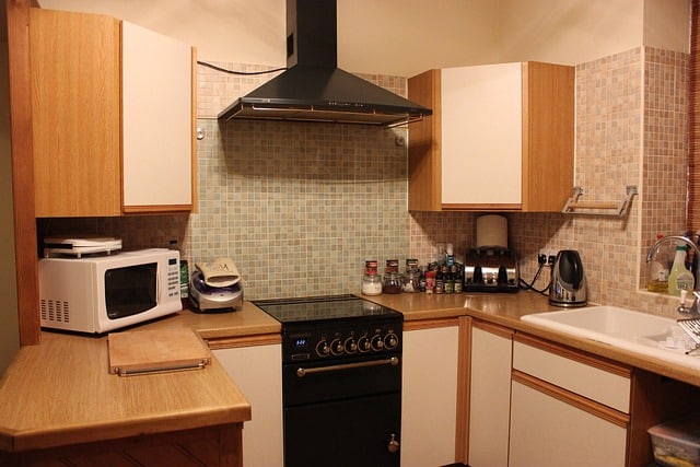 microwave oven
